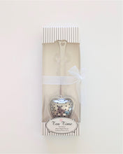 Load image into Gallery viewer, Tea Time Heart Tea Diffuser
