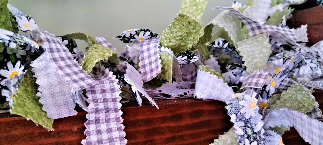 Daisy Gray Gingham Rag Garland