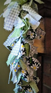 Daisy Gray Gingham Rag Garland